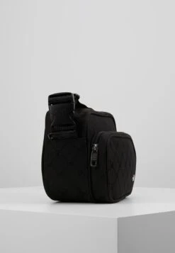 Fila SHOULDER BAG NEW TWIST - Umhängetasche - Black -Fila Verkaufe 04ed49a055a7422e96e050b390b97d18