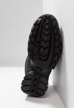 Fila DISRUPTOR - Trainers - Black -Fila Verkaufe 112119331b3a4a87ad1621d9b6ee6fd8