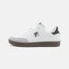 Fila COURTBAY - Trainers - White/black -Fila Verkaufe 1150fa1677264b8888a30cbf2ea3c32b