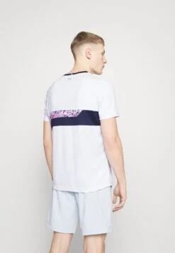 Fila LUCA - Sport T-shirt - White -Fila Verkaufe 1a17e7a5ba484b678bab95b9f2fa2f78