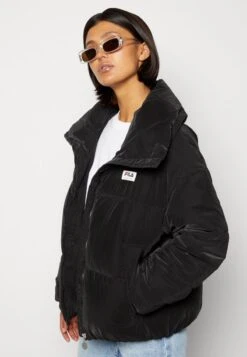Fila TRILJ PUFF JACKET - Winterjacke - Moonless Night 11 Fila TRILJ PUFF JACKET - Winterjacke - Moonless Night -Fila Verkaufe 2604e95ae66a4ef7bde4dcced19614b2