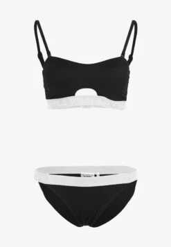 Fila SANMING SET - Bikini - Black 11 Fila SANMING SET - Bikini - Black -Fila Verkaufe 29935ec640fc492da6d93aaedecd27de