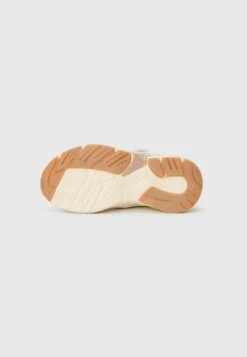 Fila KREATIX V - Sneaker Low - Marshmallow/turtledove -Fila Verkaufe 2c9423a952a8450eb7f3c62383b6ef3a