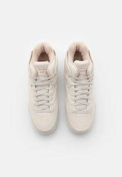 Fila M-SQUAD MID WMN - Sneaker High - Marshmallow 13 Fila M-SQUAD MID WMN - Sneaker High - Marshmallow -Fila Verkaufe 3395c6ad43604b20822b717023102c6c