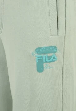 Fila BAIERN OVERSIZED - Kurze Sporthose - Silt Green -Fila Verkaufe 37fc2c0dd78648cc9296ae51a7915aae