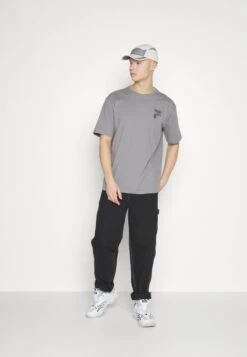 Fila BROVO OVERSIZED TEE - T-Shirt Basic - Night Owl -Fila Verkaufe 38993f49d0094e6eae3d057755ca1c59