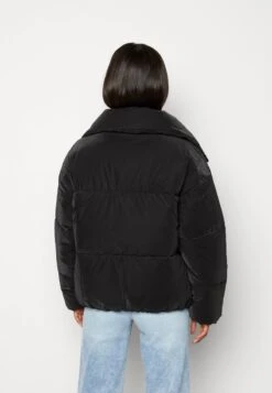 Fila TRILJ PUFF JACKET - Winterjacke - Moonless Night 10 Fila TRILJ PUFF JACKET - Winterjacke - Moonless Night -Fila Verkaufe 3d7fdb7b7461486099adc1943319d6fd