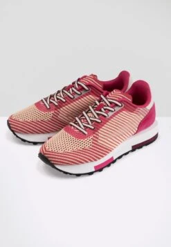 Fila RETRONIQUE - Sneaker Low - Carmine Vanilla Cream 10 Fila RETRONIQUE - Sneaker Low - Carmine Vanilla Cream -Fila Verkaufe 459ee0fff3b64ef7ab1206ecd5ad6e85