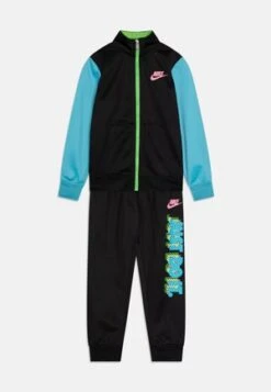 Fila TORTORA PINTUCK - Kurze Sporthose - Silt Green -Fila Verkaufe 48e29efa3b0a4a45904f74f2bc4fa8f5