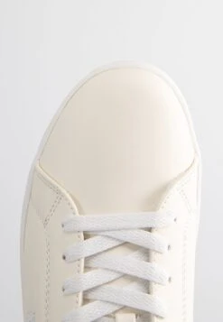 Fila CROSSCOURT - Sneaker Low - Marshmallow / Covert Green 12 Fila CROSSCOURT - Sneaker Low - Marshmallow / Covert Green -Fila Verkaufe 54a9f6213a7a4f9c9bb2effeffe5b511