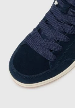 Fila BOLDBAY - Trainers - Navy/marshmallow -Fila Verkaufe 6378540463554f7daea1816dfe651438