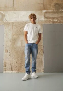 Fila BERLOZ TEE - T-Shirt Basic - Bright White -Fila Verkaufe 72d332782964484c88659177b021b0fa