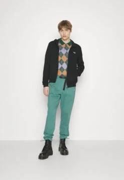 Fila TANTOW PANTS - Stoffhose - Blue Spruce 13 Fila TANTOW PANTS - Stoffhose - Blue Spruce -Fila Verkaufe 740fc76afb5d483dabc9d9e8796d3ad0