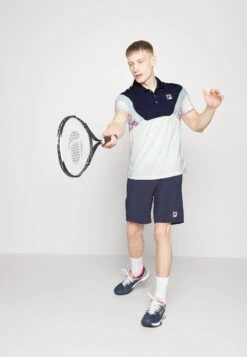 Fila ADRIAN - Poloshirt - White 11 Fila ADRIAN - Poloshirt - White -Fila Verkaufe 7b31a5da7e8347cba31631353cc8c20b