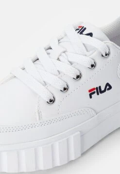 Fila SANDBLAST KIDS/TEENS - Sneaker Low - White 13 Fila SANDBLAST KIDS/TEENS - Sneaker Low - White -Fila Verkaufe 8345067a19fd445493f905427d7a5caa