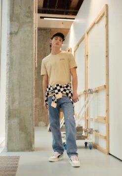 Fila BORNE REGULAR GRAPHIC TEE - T-Shirt Print - Fields Of Rye -Fila Verkaufe 83e107fc559e46e3af7e4a62636cceaa