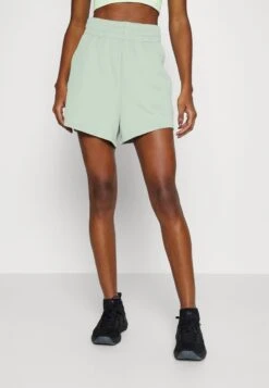Fila CALAIS HIGH WAIST SHORTS - Kurze Sporthose - Iceberg Green
