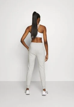 Fila LAKIN PANTS - Jogginghose - Light Grey -Fila Verkaufe 907051e087b7421581bb17ff4ef7074e