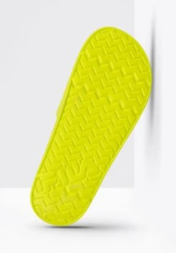 Fila MORRO BAY - Pantolette Flach - Safety Yellow -Fila Verkaufe 97e2639ea8c54f7eb974b95c247544aa