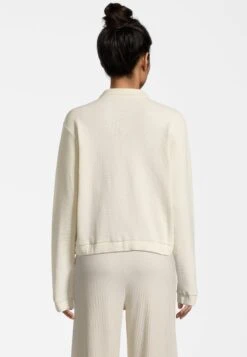 Fila APPAREL CIVITA CROPPED - Leichte Jacke - Antique White 10 Fila APPAREL CIVITA CROPPED - Leichte Jacke - Antique White -Fila Verkaufe 99175ef61a31480a8fecbce8542b80ef