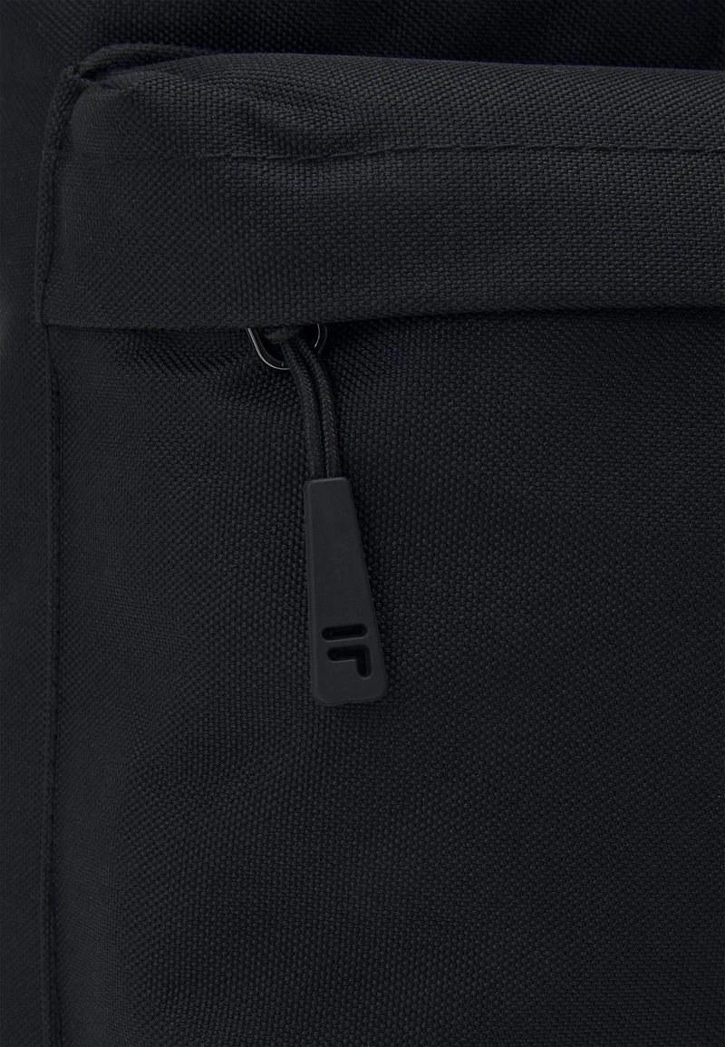 Fila BEKASI BACKPACK COOL TWO CLASSIC UNISEX - Tagesrucksack - Moonless Night 6 Fila BEKASI BACKPACK COOL TWO CLASSIC UNISEX - Tagesrucksack - Moonless Night – Bild 4