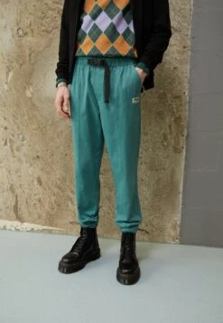 Fila TANTOW PANTS - Stoffhose - Blue Spruce
