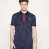 Fila STRIPES - Poloshirt - Navy/white 2 Fila STRIPES - Poloshirt - Navy/white -Fila Verkaufe d9376cb9591149cc9f6f2ada3f398ed3
