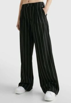 Fila TORRELAVEGA - Stoffhose - Medieval Blue Antique White -Fila Verkaufe da8e85eeba4843918c7bde2833091792