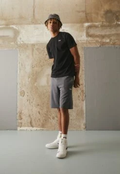 Fila BLEHEN - Shorts - Iron Gate 10 Fila BLEHEN - Shorts - Iron Gate -Fila Verkaufe dfdc38b509614a0ba5964ec853b866f1